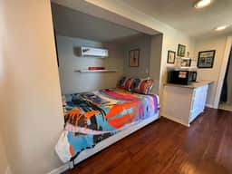LM Wildlife Rooftop Suite-hiking-Slps 4 w queen bed