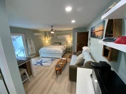 CZ Romantic Medicine Park Coastal Escape w HotTub