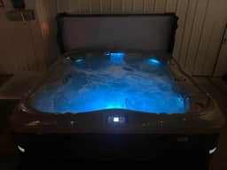 CZ Romantic Medicine Park Coastal Escape w HotTub