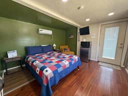 WW Military Tribute Tiny House ADA Suite