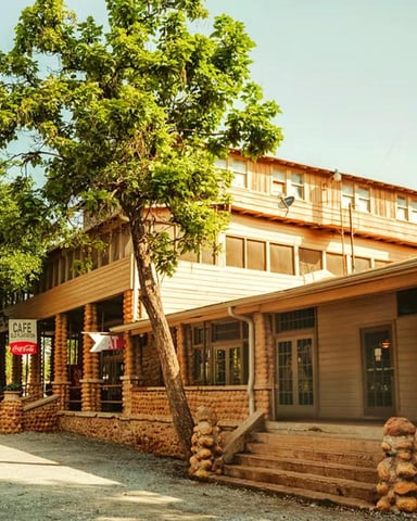 Old Plantation Restaurant Medicine Park