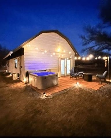 Cabins, Glamps & More
