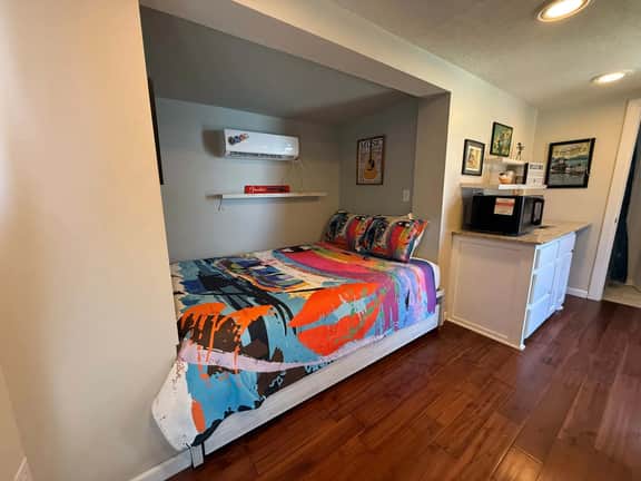 LM Wildlife Rooftop Suite-hiking-Slps 4 w queen bed