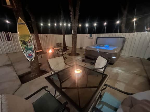 CZ Romantic Medicine Park Coastal Escape w HotTub