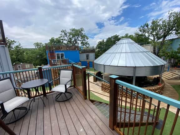 Whole Innhabit Resort, 5 rooftop decks, sleeps 37