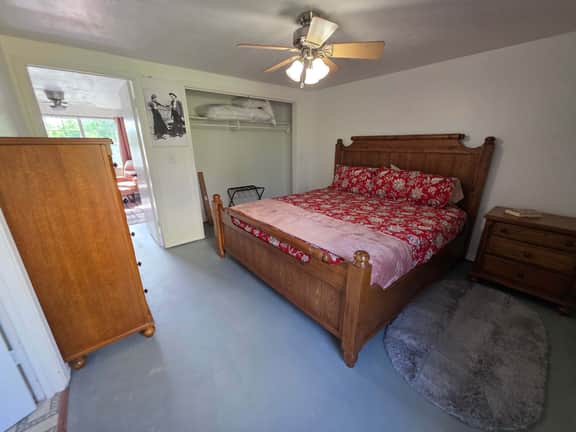 4BR Slps 10, 3 Kings|Walk to Town, Trails+Parking
