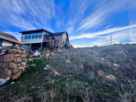 Medicine Creek Overlook Cabin w hot tub-2 Bedroom