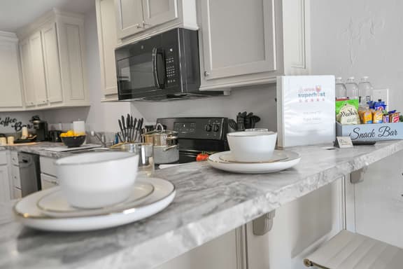 Family-Friendly 2BR,King bed by Fort Sill & Lawton