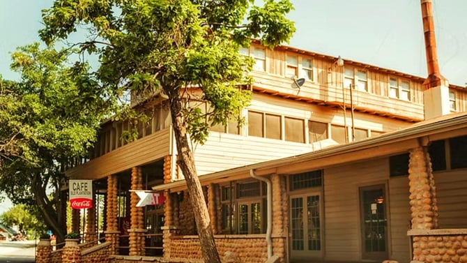 Medicine Park: A Culinary Trail in Oklahoma’s Cobblestone Gem